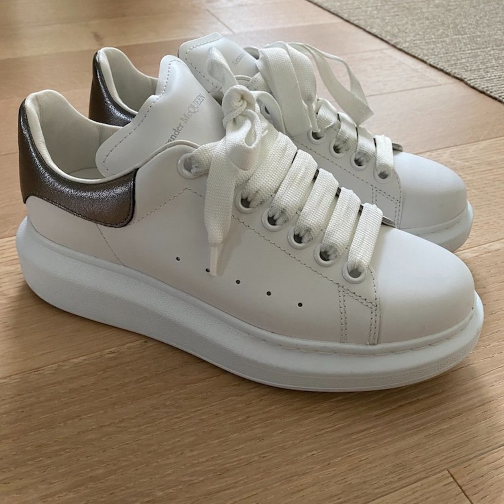 Alexander McQueen Sneaker Size 37